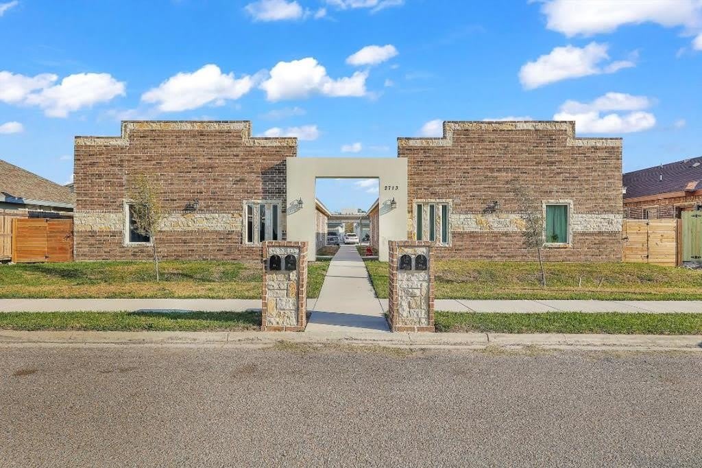 2713 Primrose Ave. – photo 1