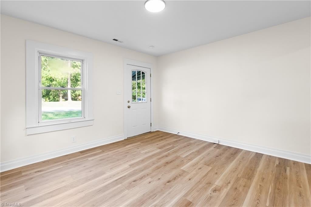 1444 Irving Street – photo 5