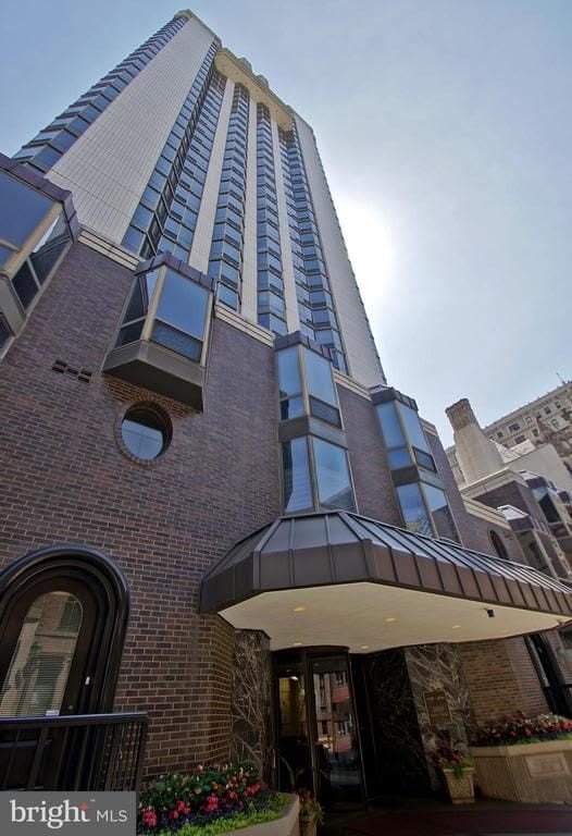 2020 WALNUT STREET – photo 1