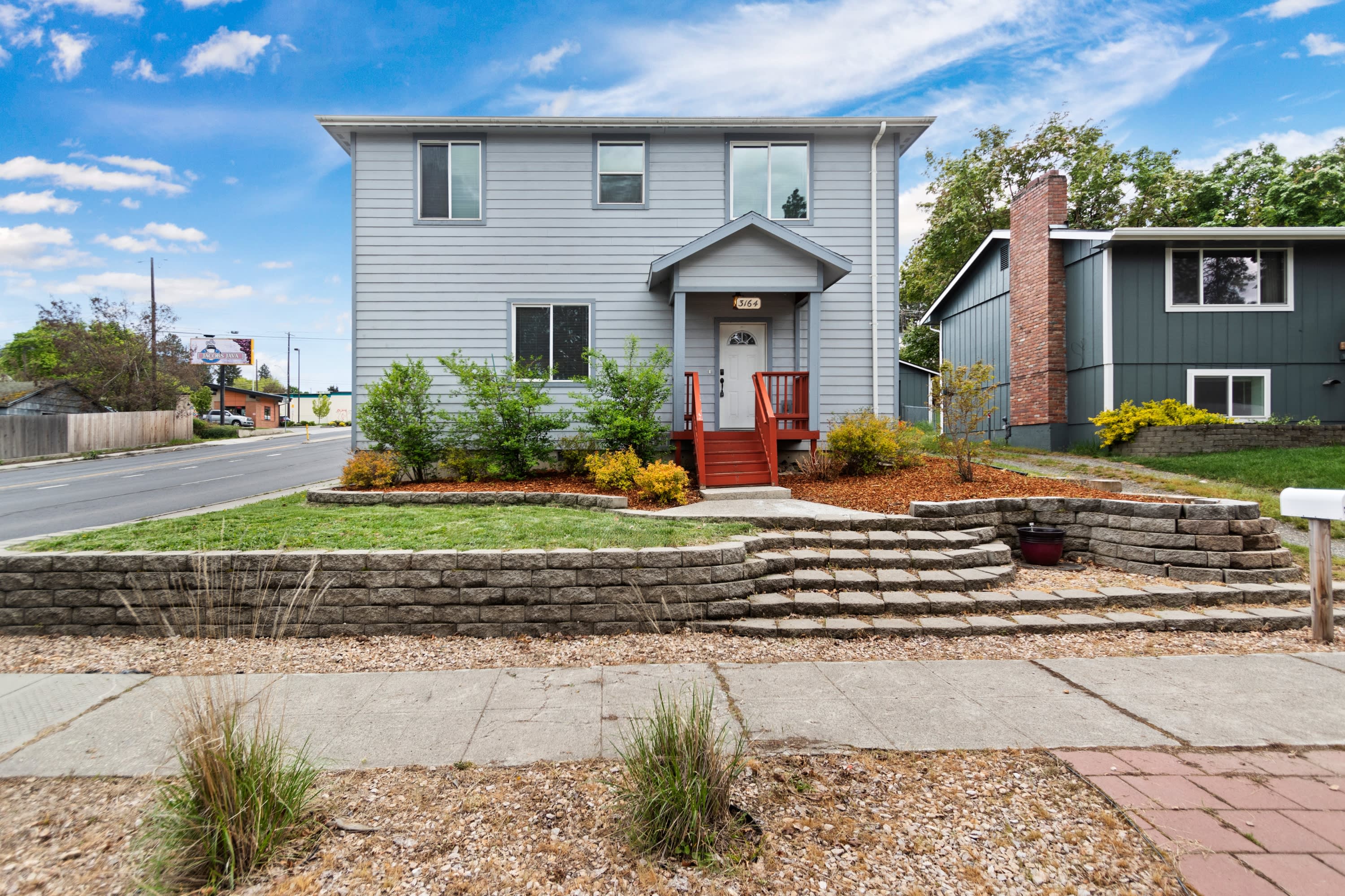 3164 East 16Th Avenue – photo 1