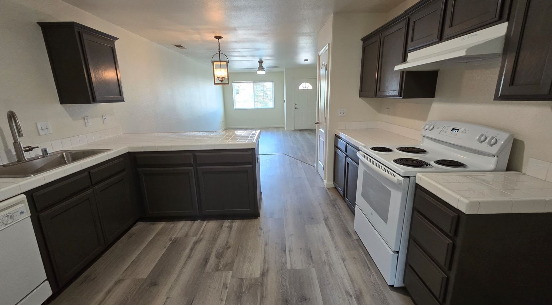 6124 Royal Coach Circle -Apartment – photo 4