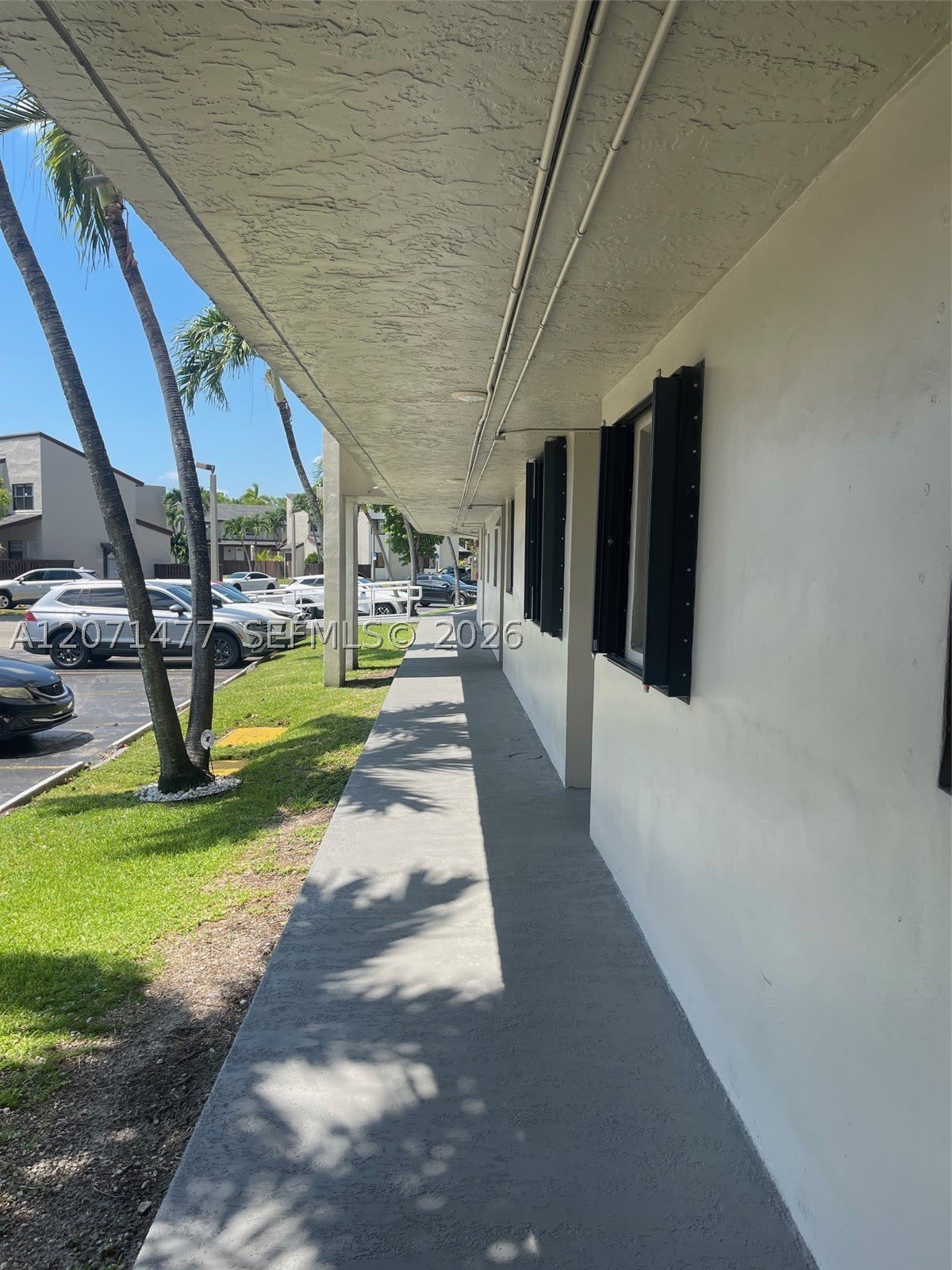 10290 NW 9th St Cir – photo 4