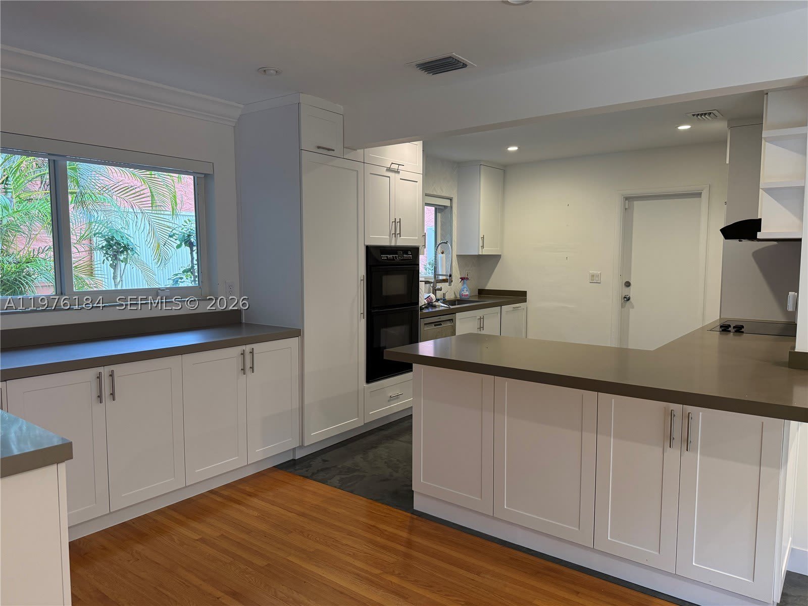 1428 Ortega Ave – photo 5