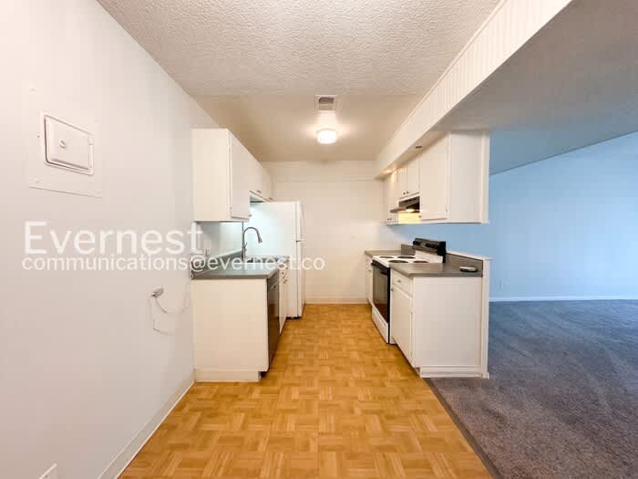 1606 Cottonwood Drive – photo 4