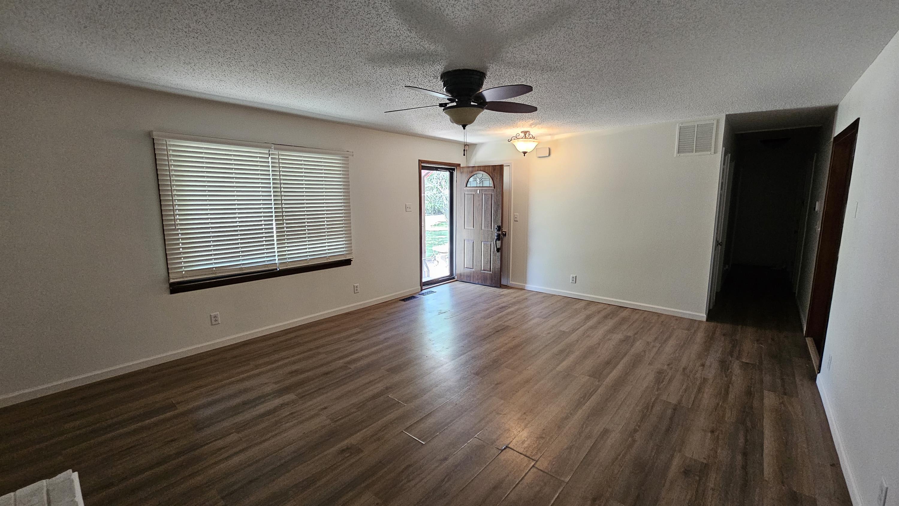 11904 West Cedar Lane – photo 3