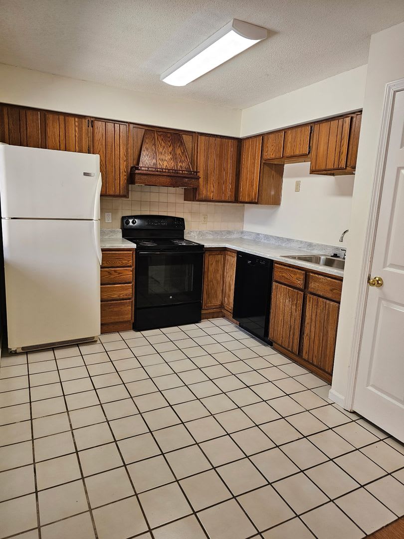 3 Bed 2 5 Bath Village South Condominiums – photo 3