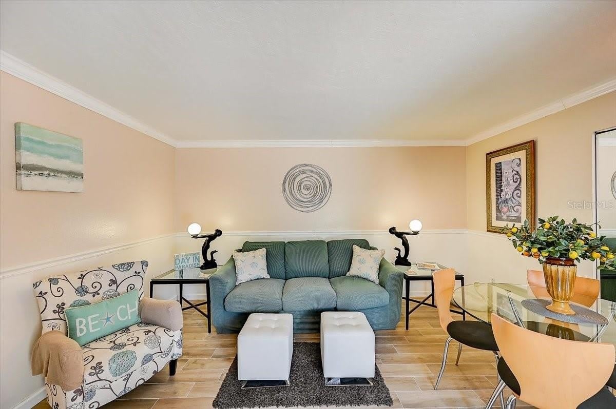 722 S BLVD OF THE PRESIDENTS – photo 5
