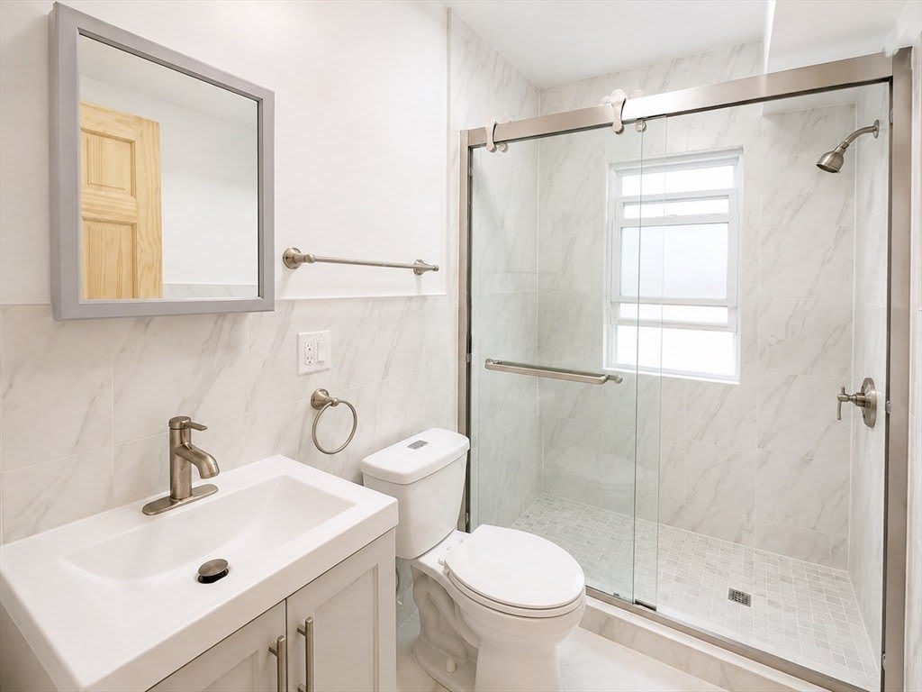30 Eatonia St – photo 4