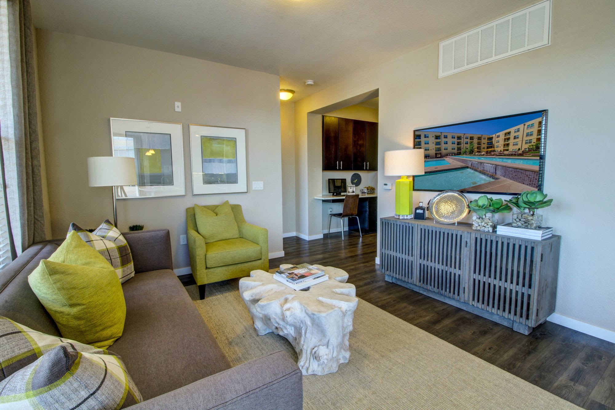 2785 Speer – photo 3