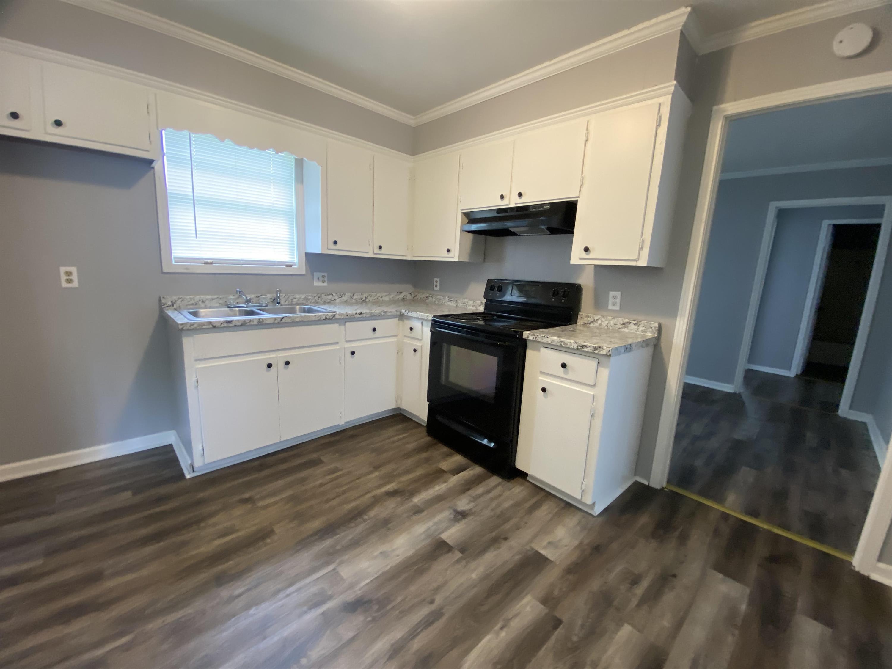 311 South Bond Avenue – photo 2