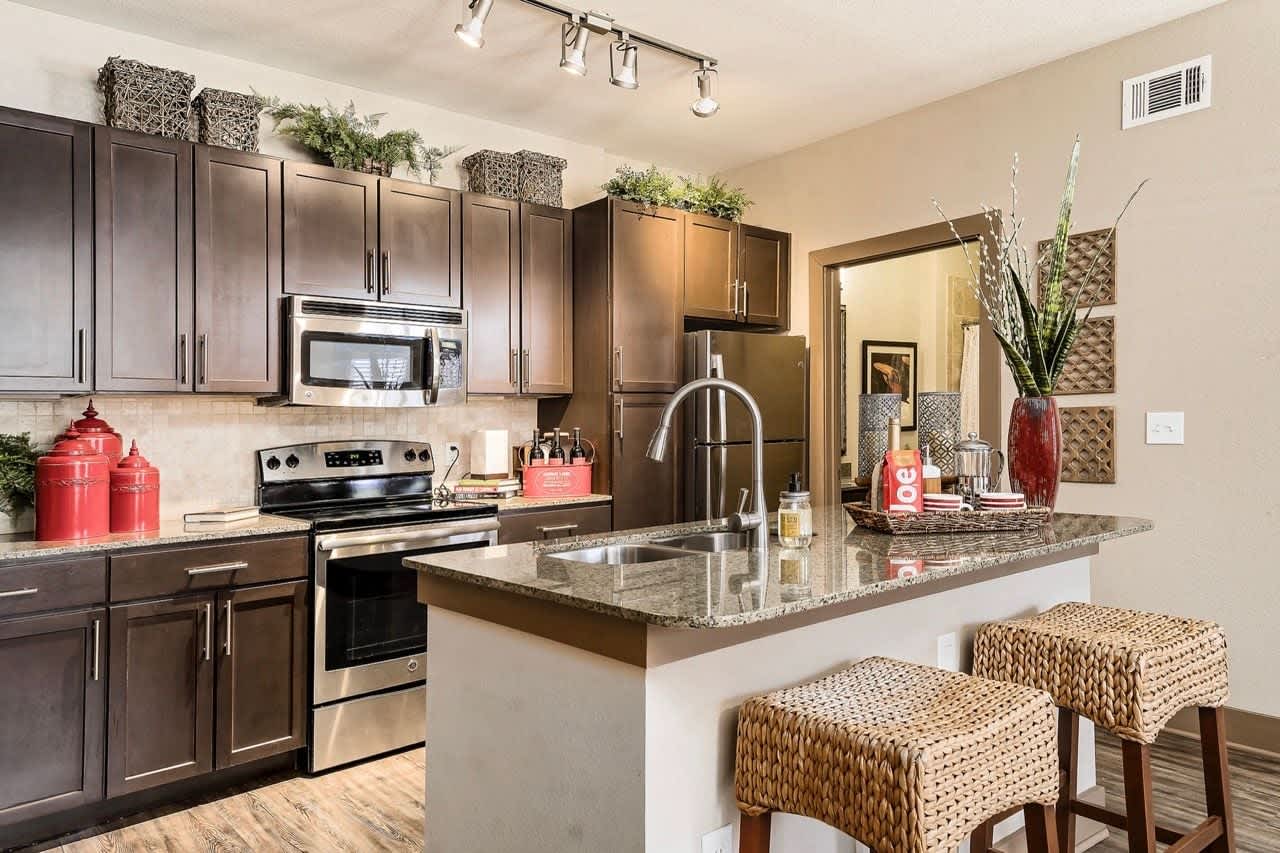 Sedona Ranch Apartments – photo 2