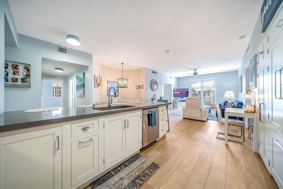 250 NE 3rd Avenue – photo 3