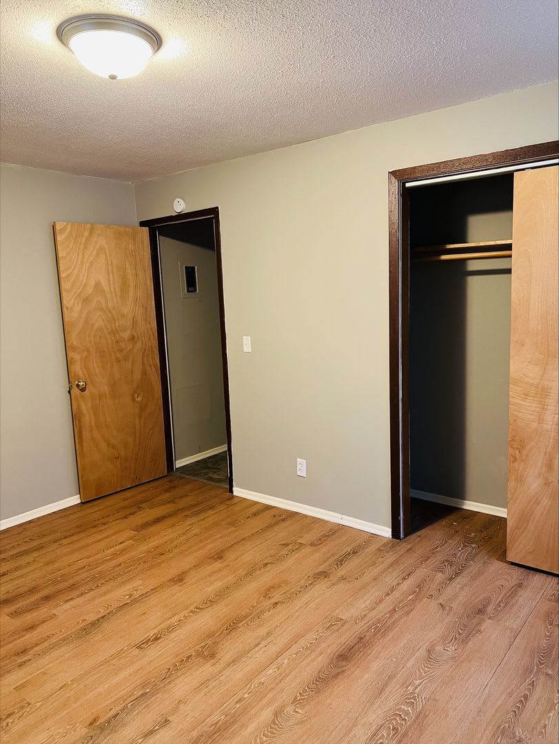 Heights Apartments 191 Island Park – photo 3