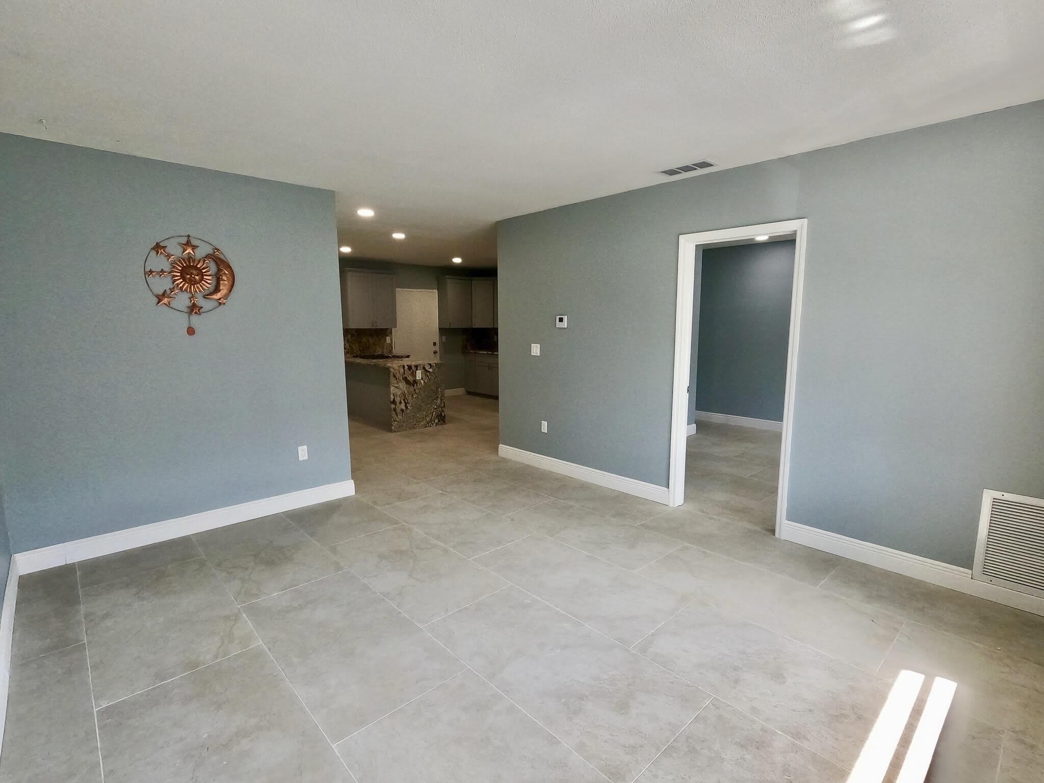 382 E Royal Palm Road – photo 3