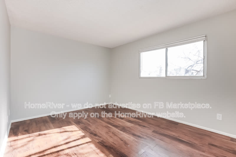 5758 N 42nd Ave – photo 5
