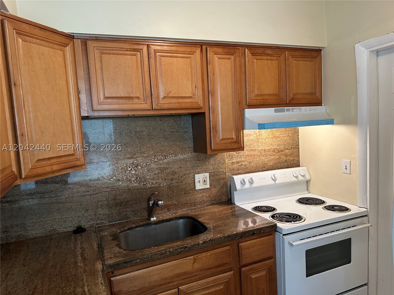 148 NW 40th Ct – photo 3