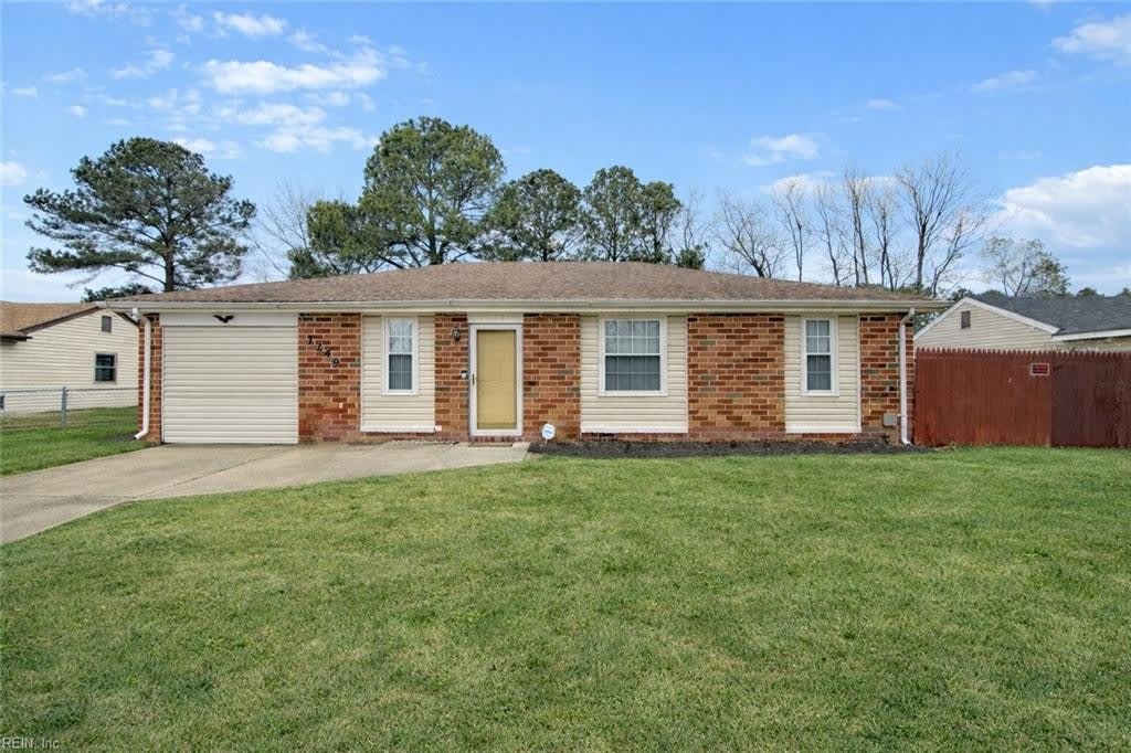 1249 Sir Kay Drive – photo 1