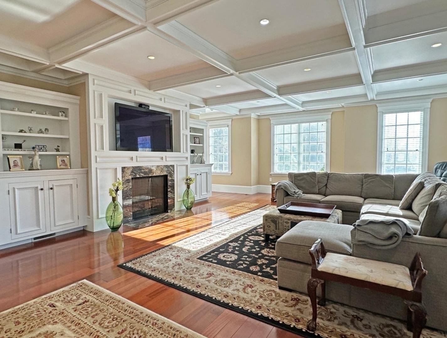 Entire house!!!! Luxury!!! Available September – photo 2