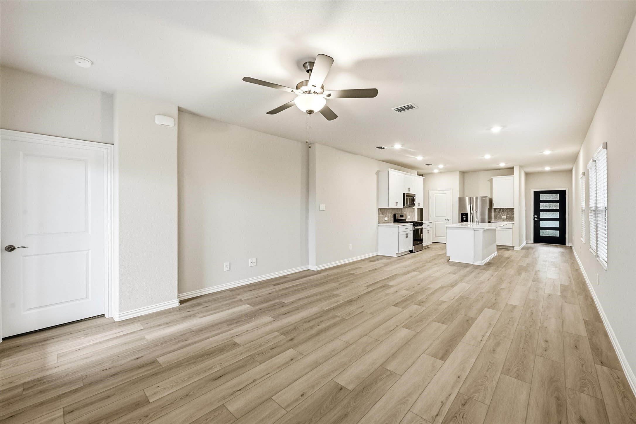 523 Blanton Street – photo 5