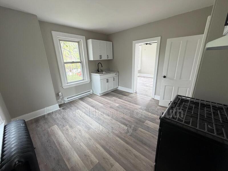 106 N 9th St – photo 5