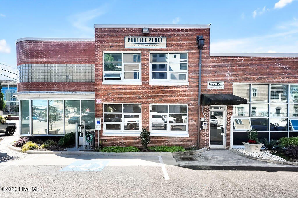 311 N 2Nd Street – photo 1
