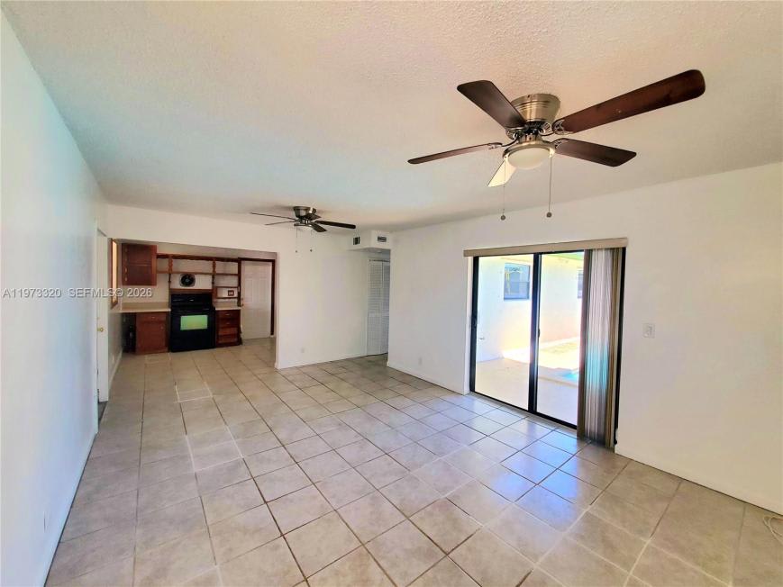 7791 NW 39th St – photo 2