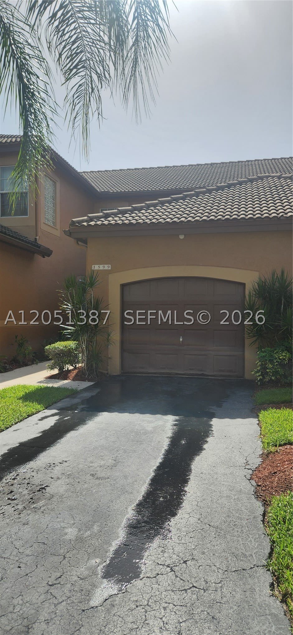1599 Veracruz Ln – photo 2