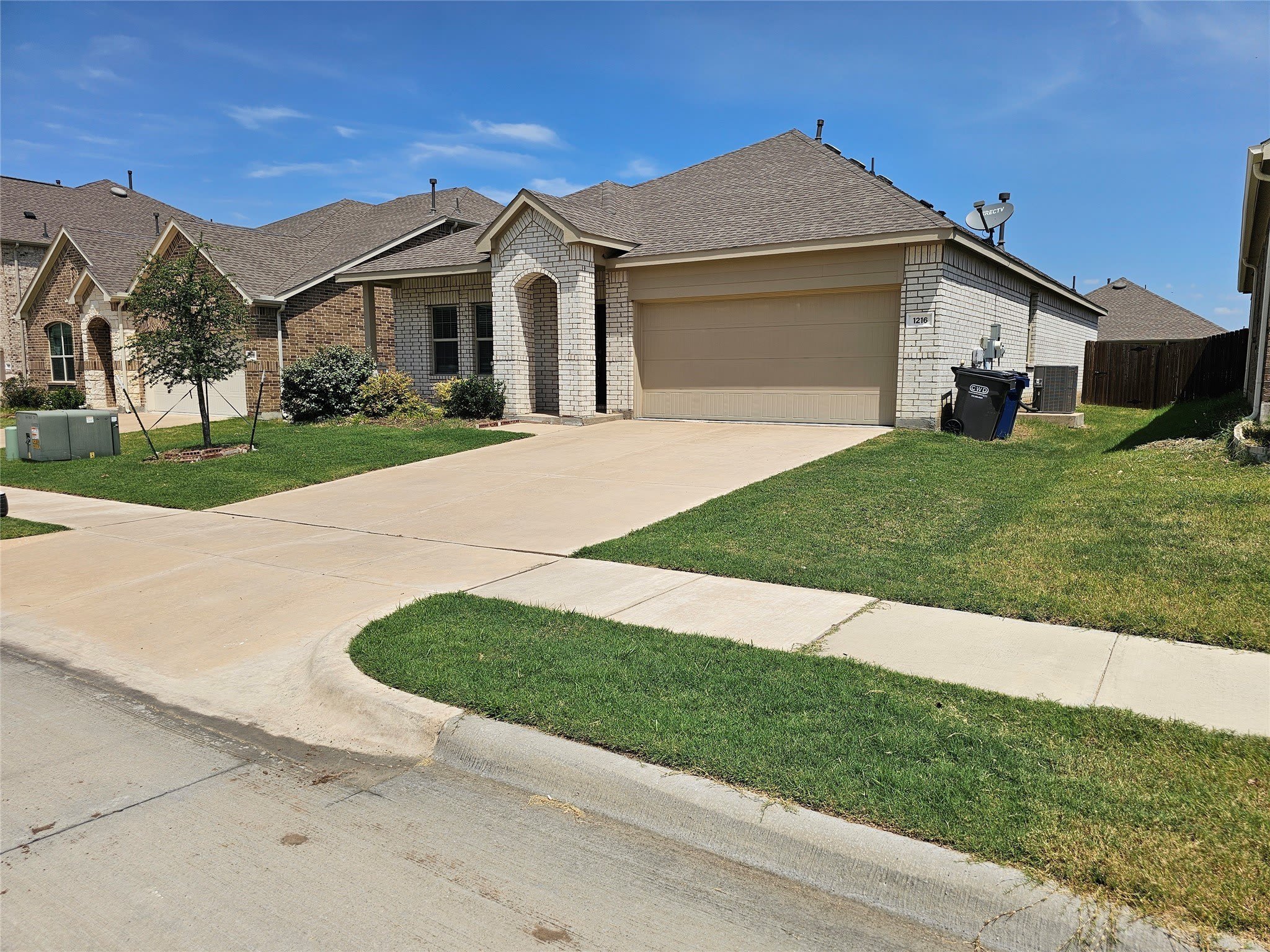 1216 Smoketree Lane – photo 2