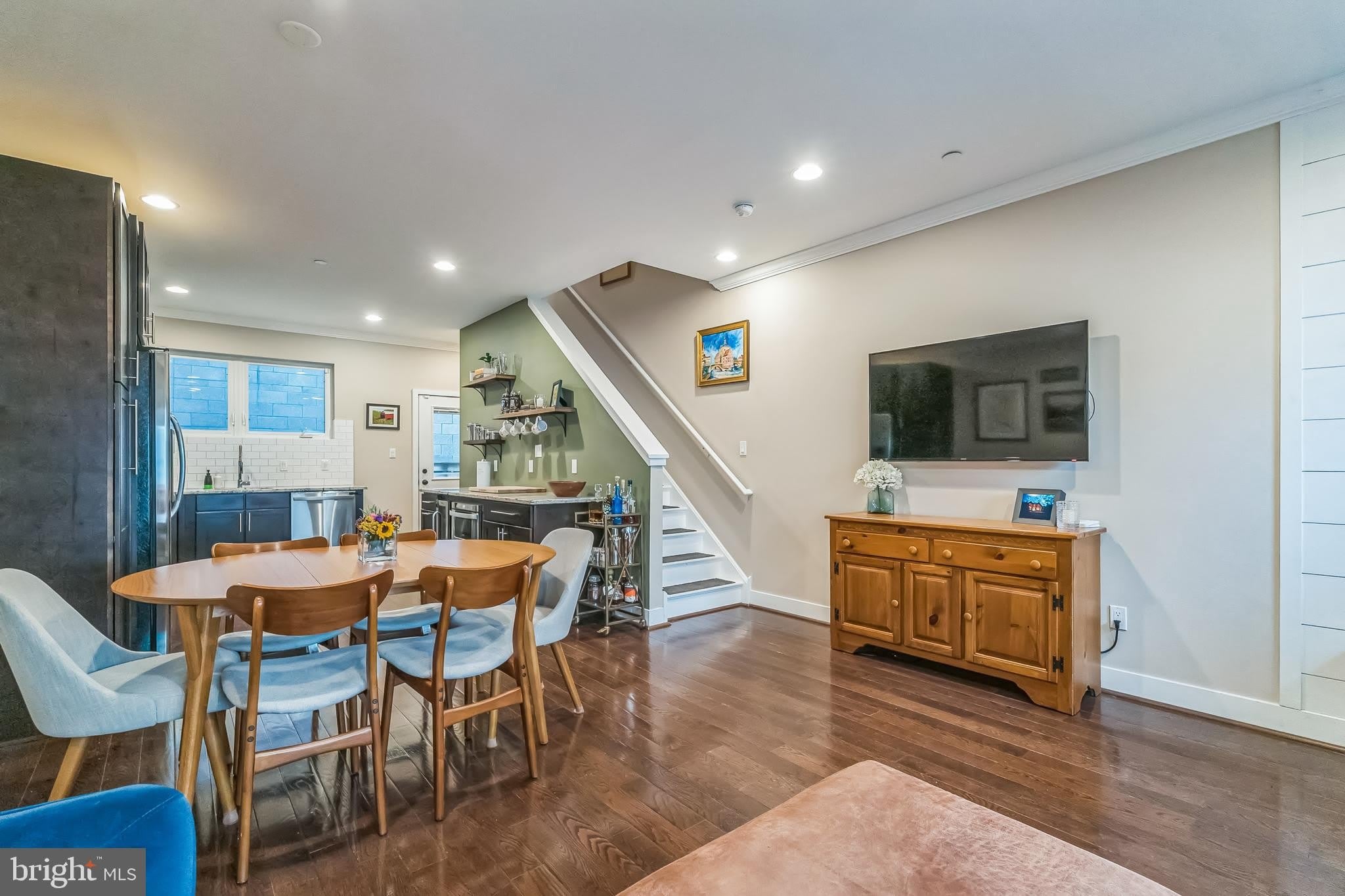 219 GREEN Street – photo 5