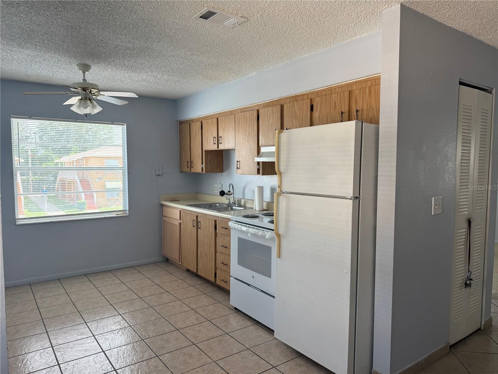 708 MICHIGAN Court – photo 3