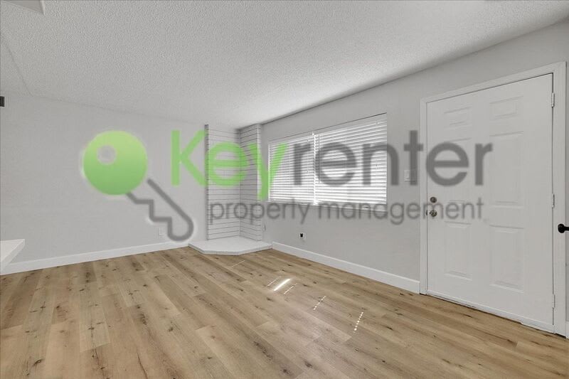 5731 Blachly Way – photo 4