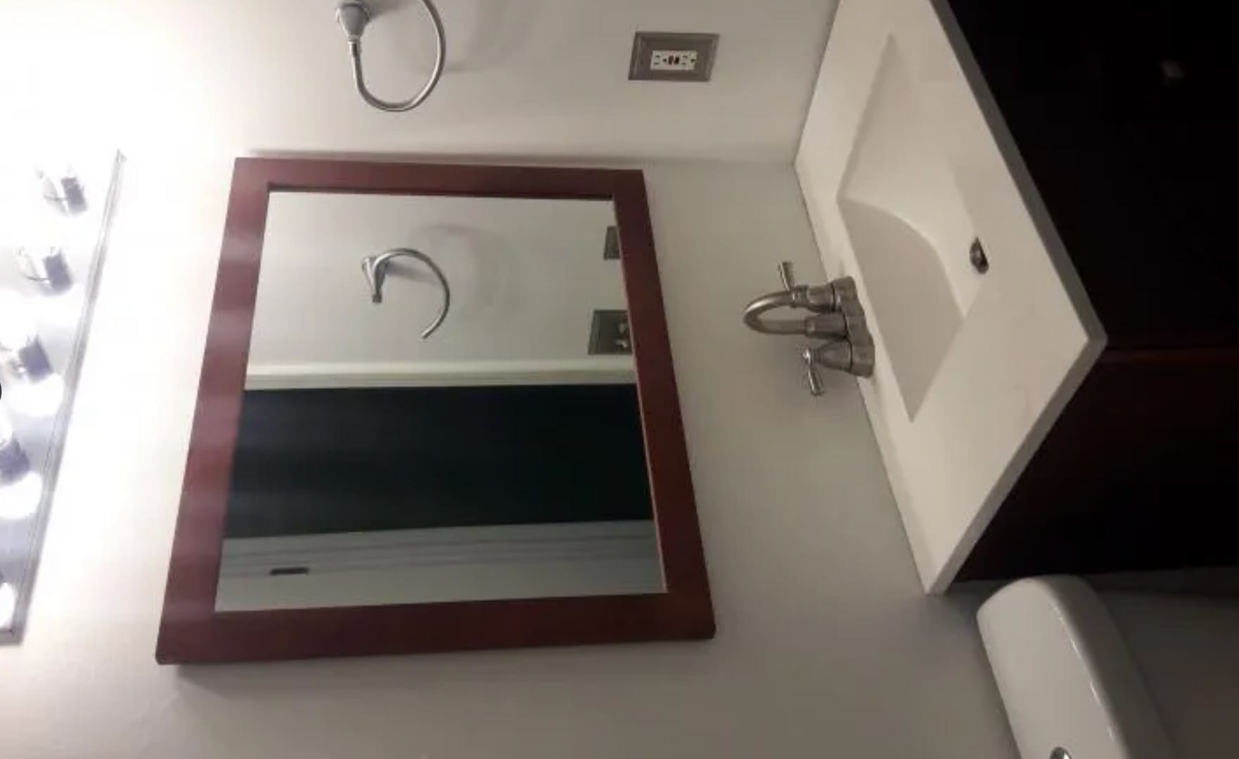 townhouse for rent in a great location – photo 2