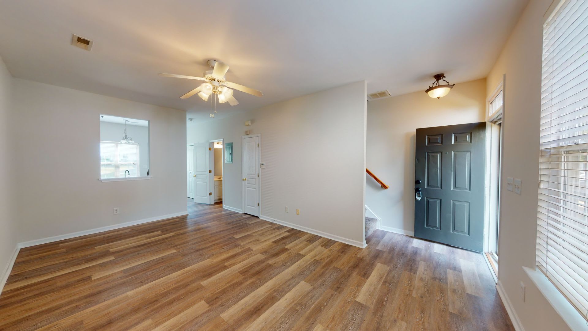 5545 Seths Drive – photo 2