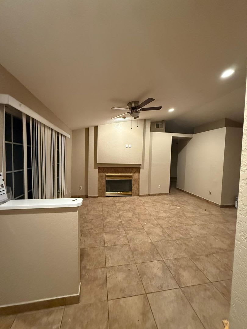 Charming Single Family Home Available 8 10 2026 Home Is Currently Occupied – photo 2