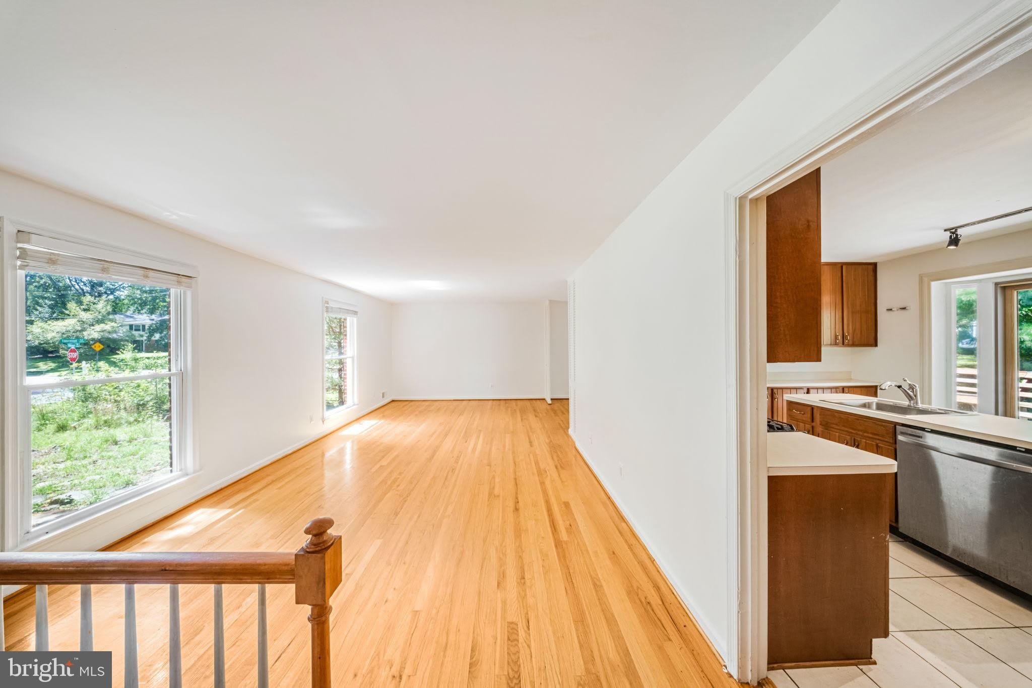 6715 TILDENWOOD Lane – photo 4