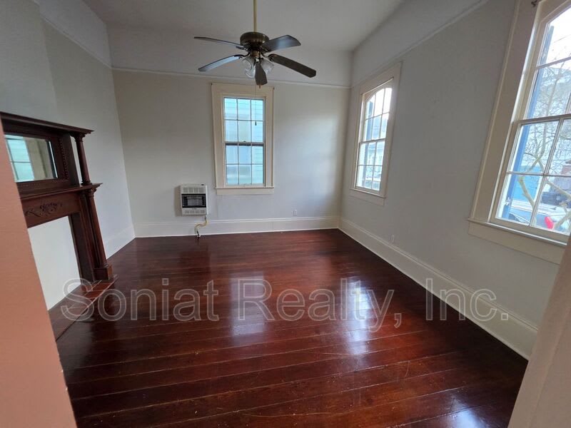 1019 Clouet Street – photo 2