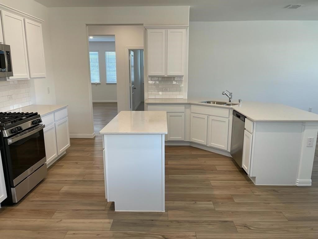 1115 Mahogany Lane – photo 4