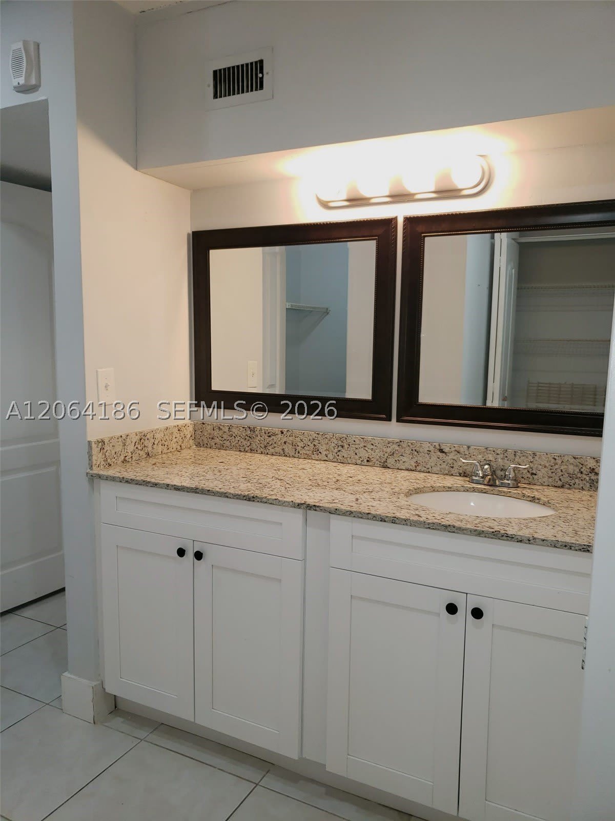 6861 SW 147th Ave – photo 4