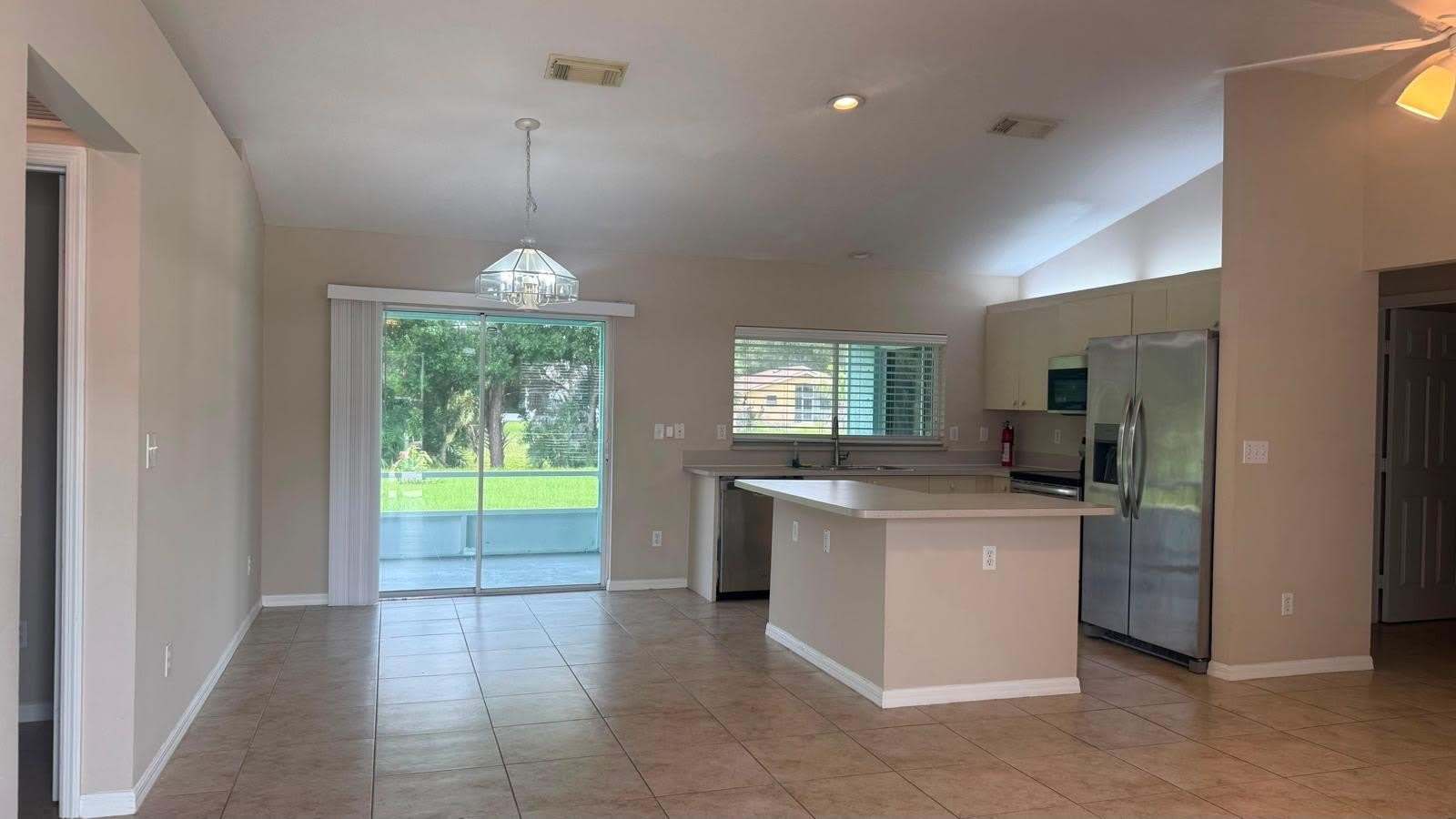 2847 SW S CALABRIA Circle – photo 3