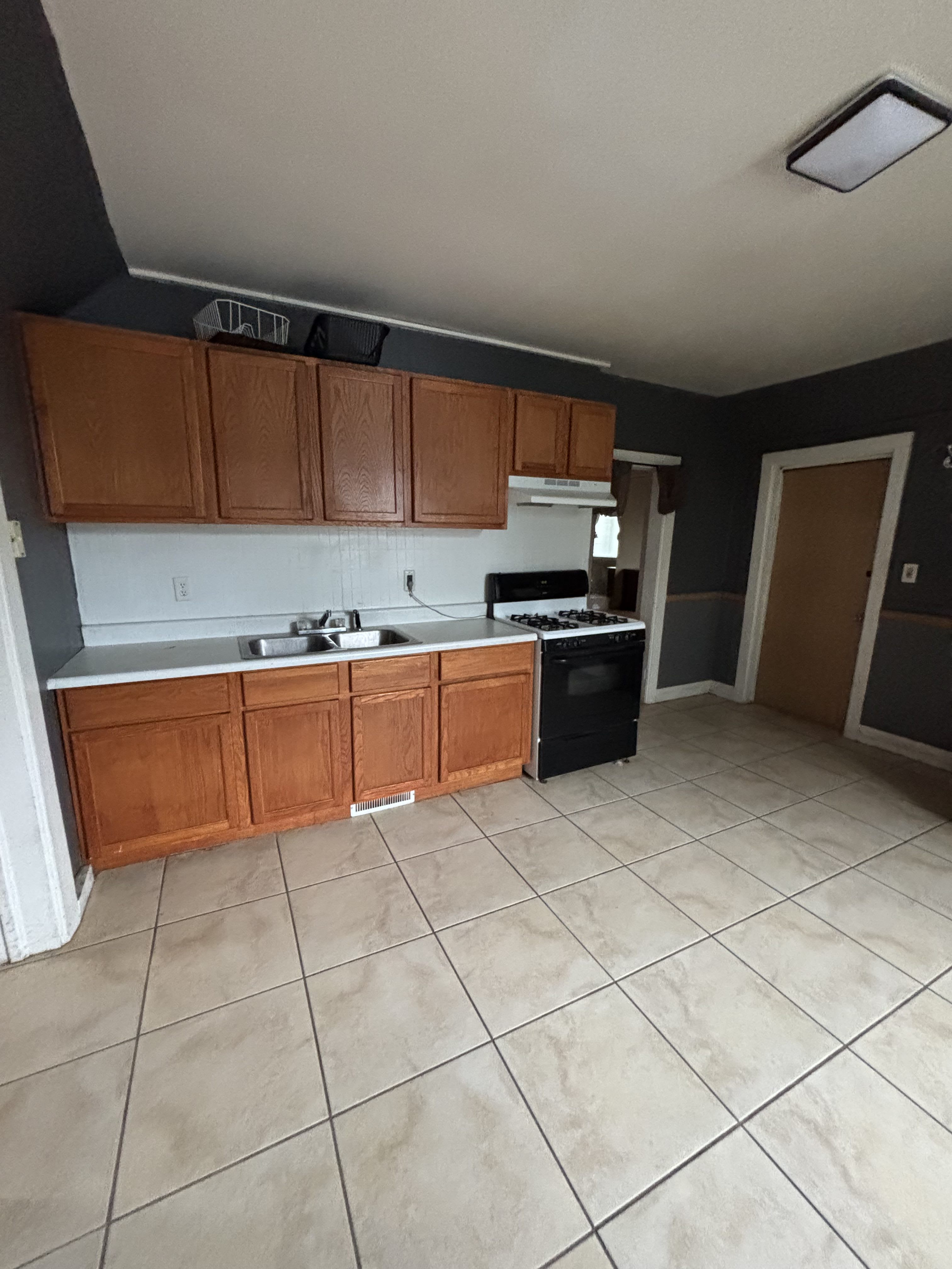318 N 14Th St – photo 3