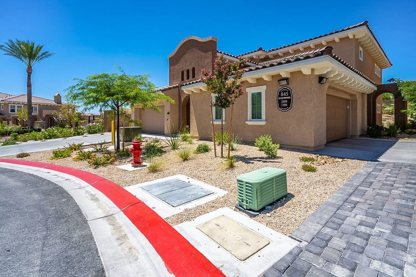 BEAUTIFUL SUMMERLIN HOME LOCATED IN THE GATED COMMUNITY OF PASEOS! – photo 2