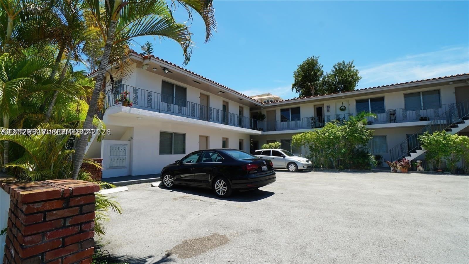 236 Madeira Ave – photo 3