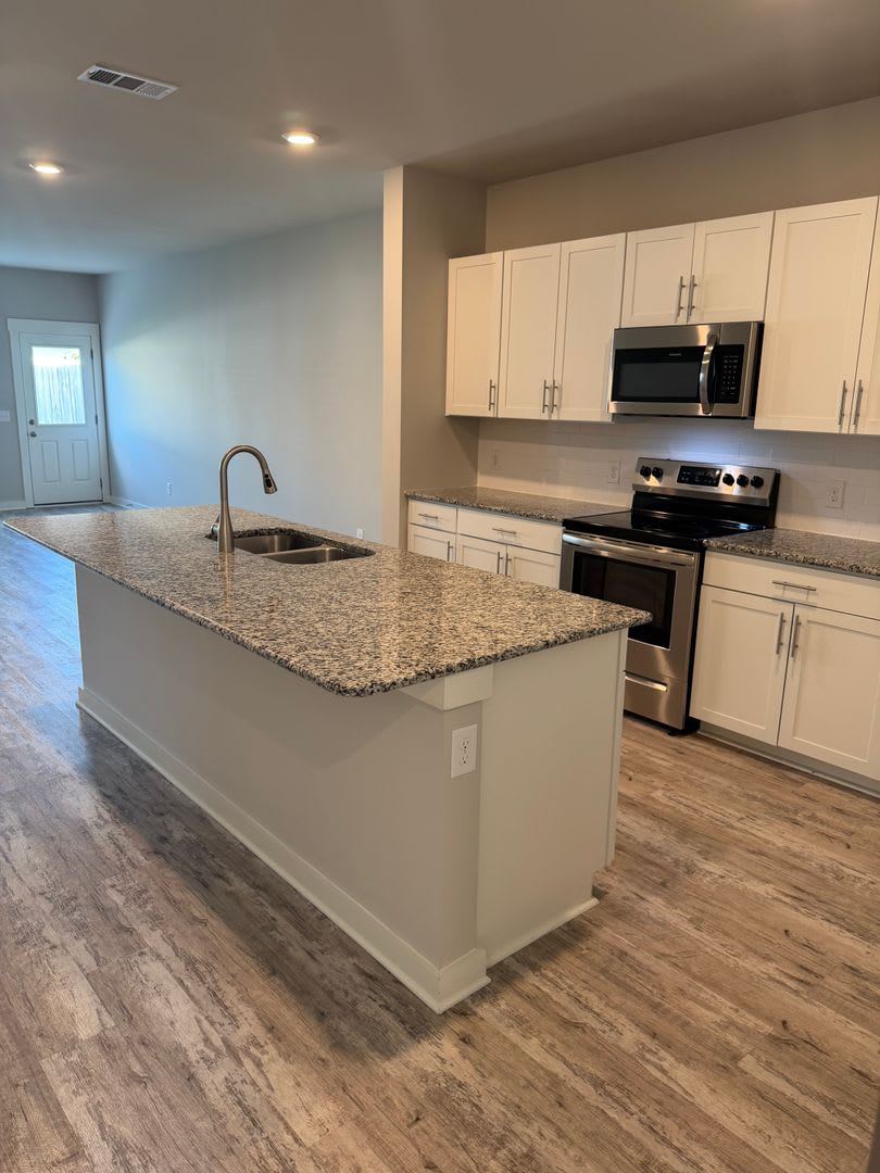 Gallatin TN Townhome with detached 2 car garage, 3 bedroom, 2.5 baths FOR LEASE – photo 4