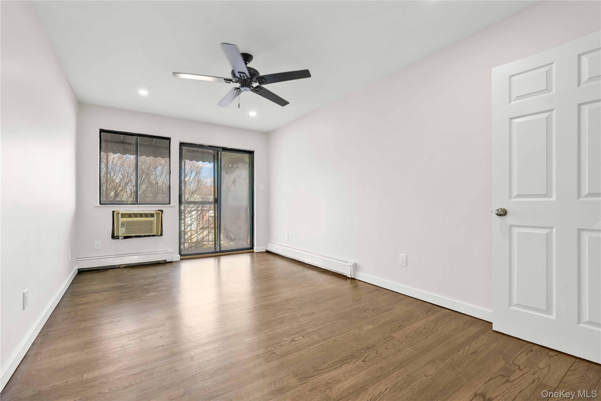 67 07 Selfridge Street – photo 3