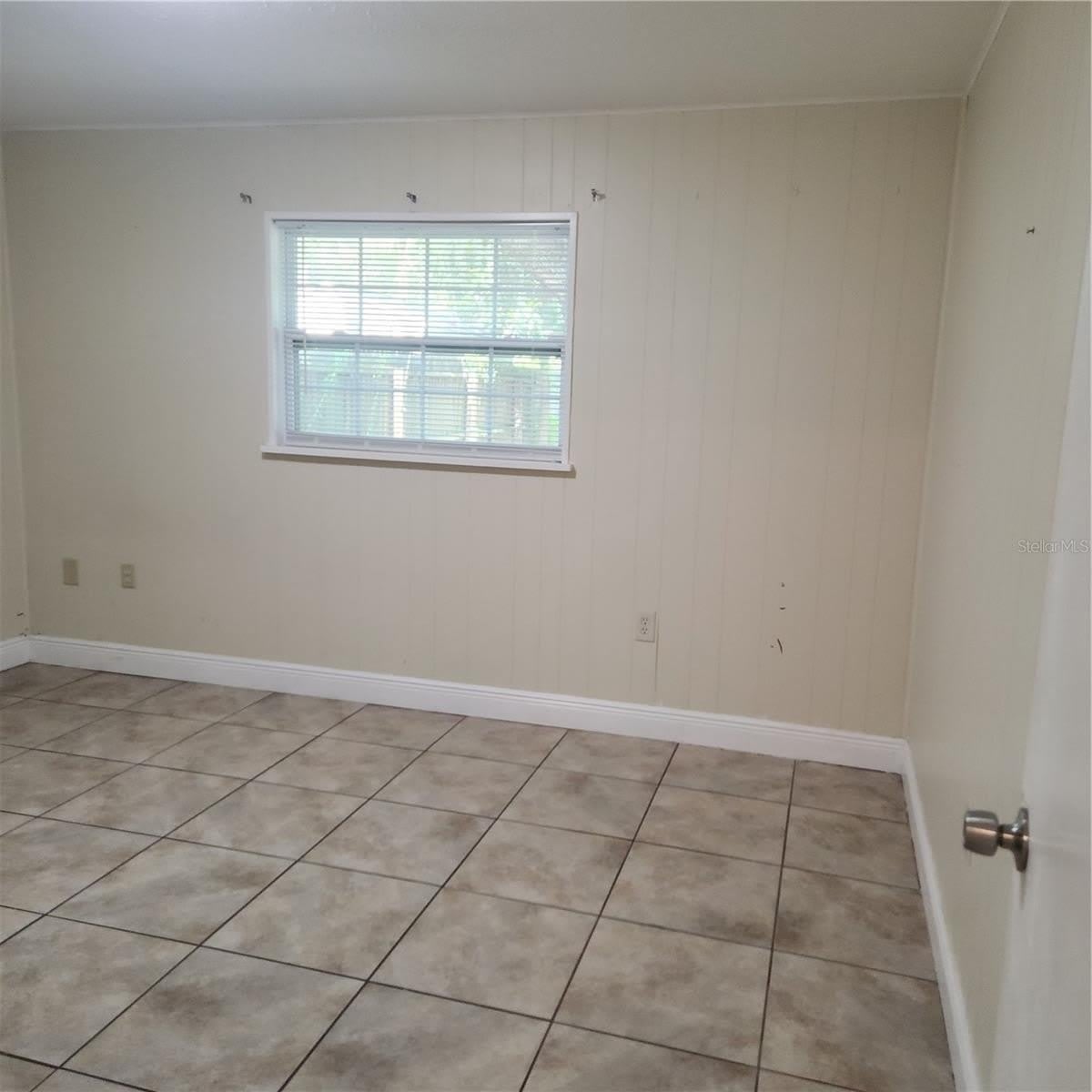 1317 EAGLEVIEW Drive – photo 2