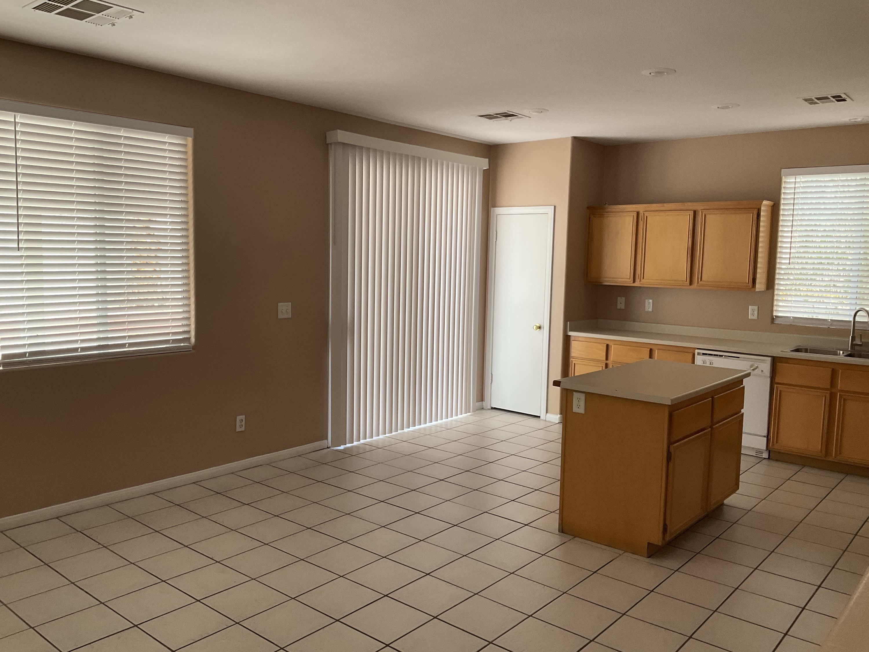 8510 Sonnet Ct – photo 3