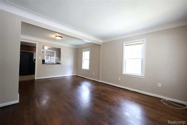 21751 ROSLYN Road – photo 4
