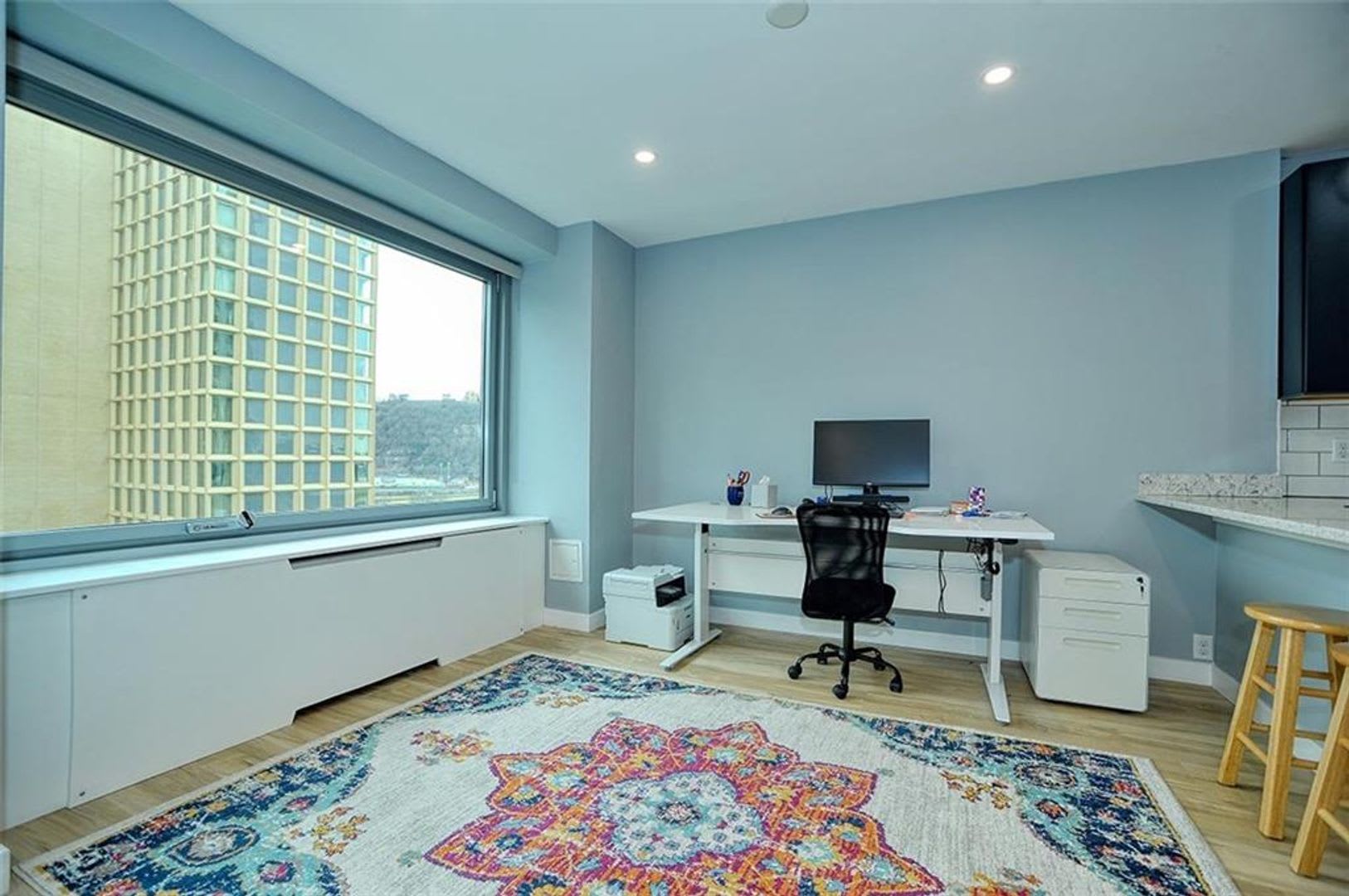 Ready Now! Stunning 12th-Floor Condo with Incredible City Views! – photo 5