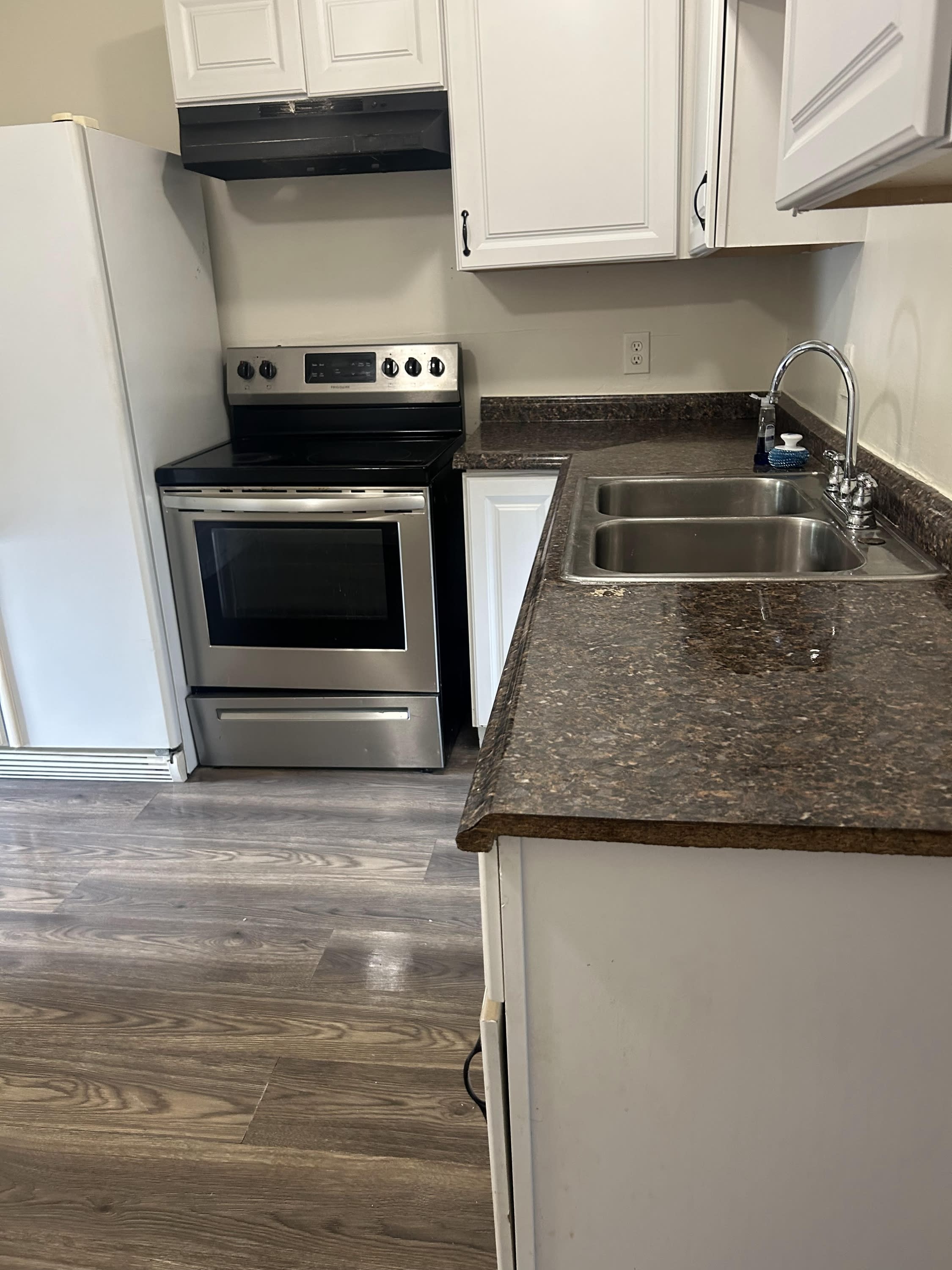 4104 Main Street – photo 2