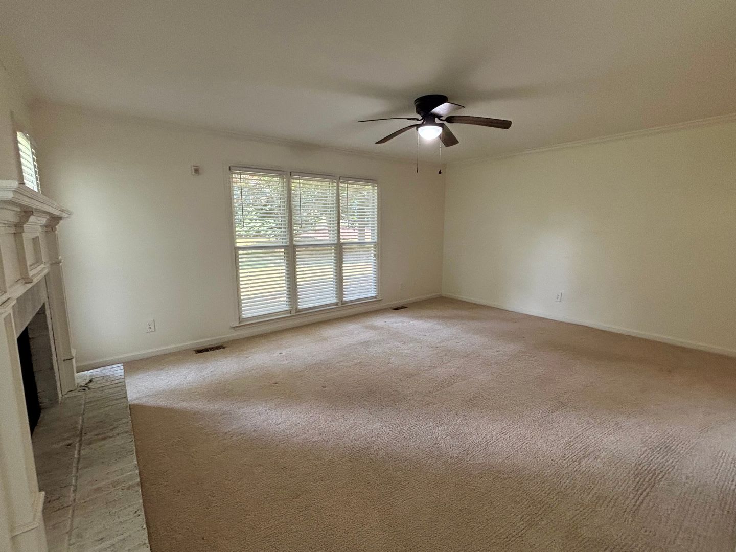 4160 Creekwood Drive – photo 5